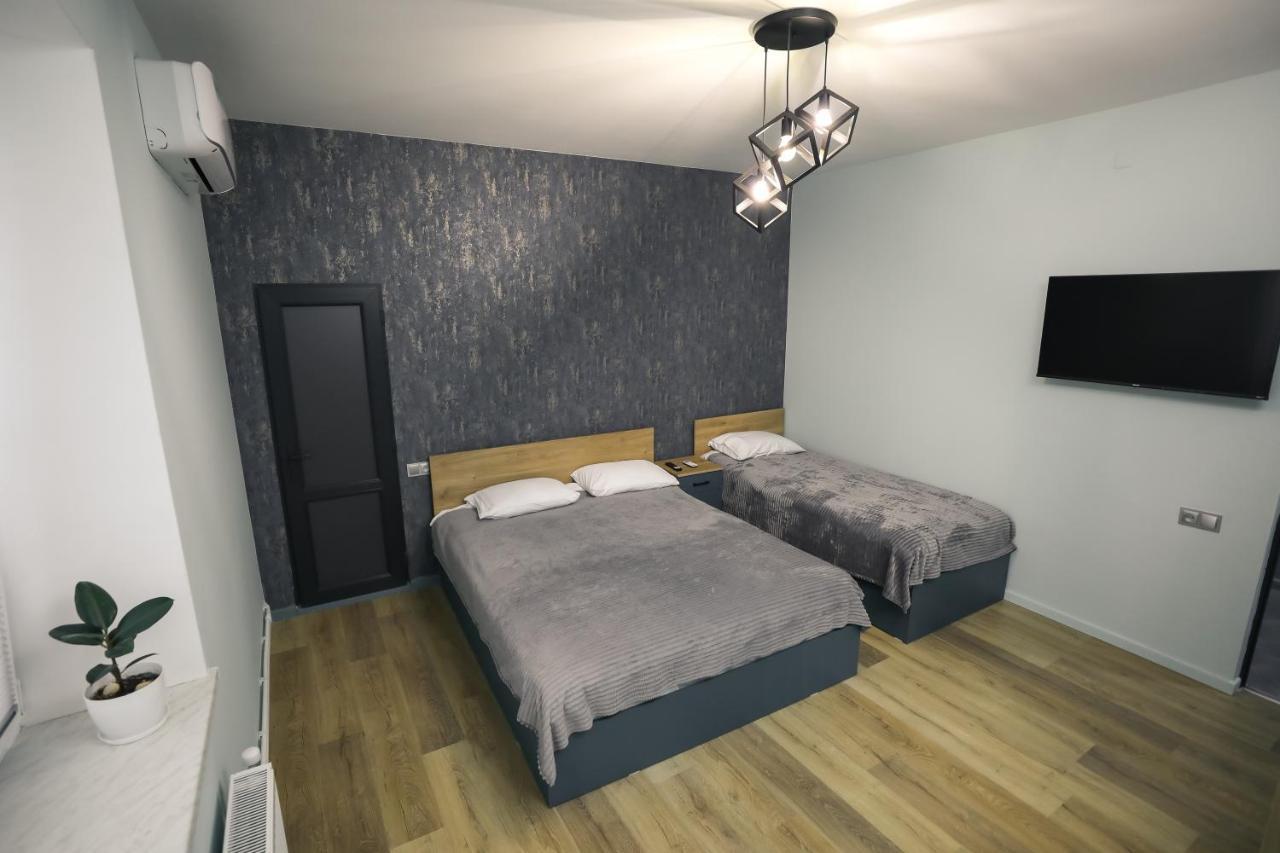 Am Hotel Ереван Екстериор снимка